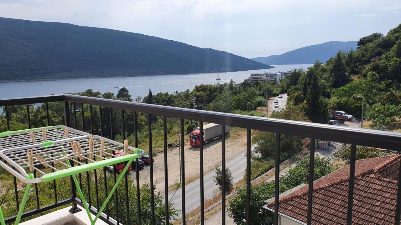 Porto Vista Penthouse Kumbor Apartment Exterior foto